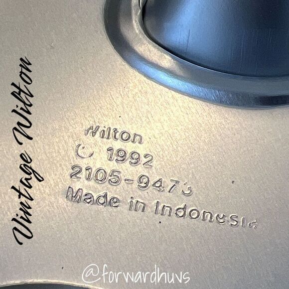 Vintage Wilton Gingerbread Cake Pan with Mini Openings - Picture 4 of 8